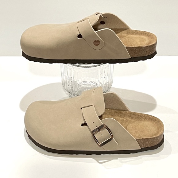 Shoes - 🆕 🎉LAST ONE🎉 Stone color Clogs